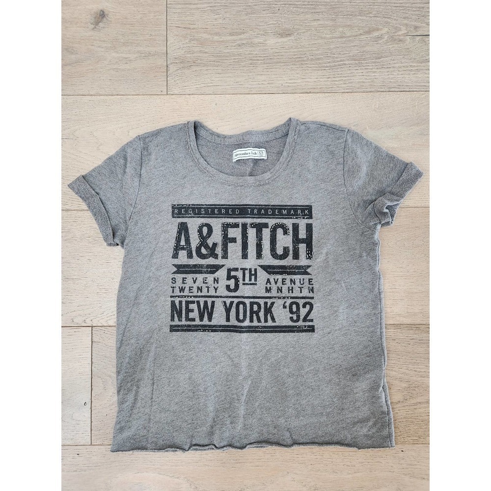 Abercrombie & Fitch T Shirt Size XS
